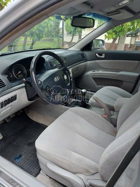 Hyundai Sonata 