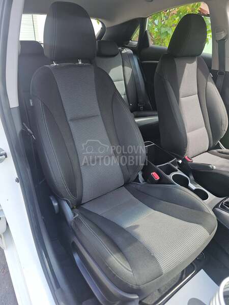 Hyundai i30 1.6CRDI STYLE CH