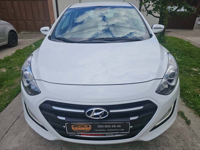 Hyundai i30 1.6CRDI STYLE CH
