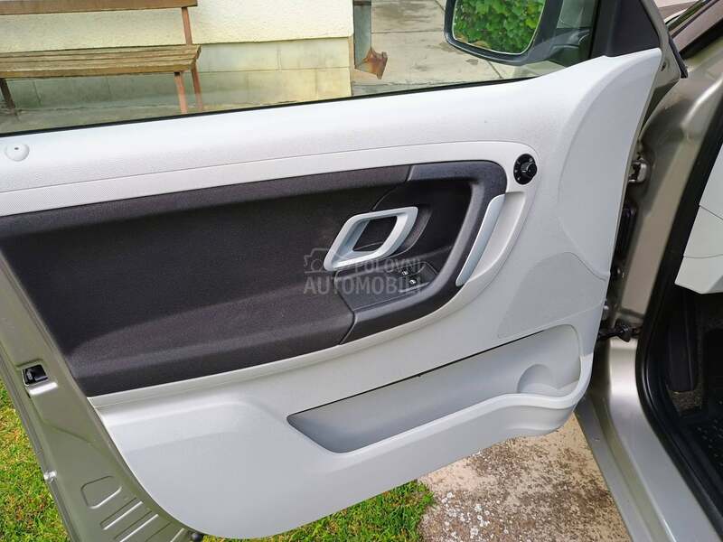 Škoda Fabia 1.2 HTP Ambiente
