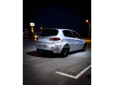 Alfa Romeo 147 Q2