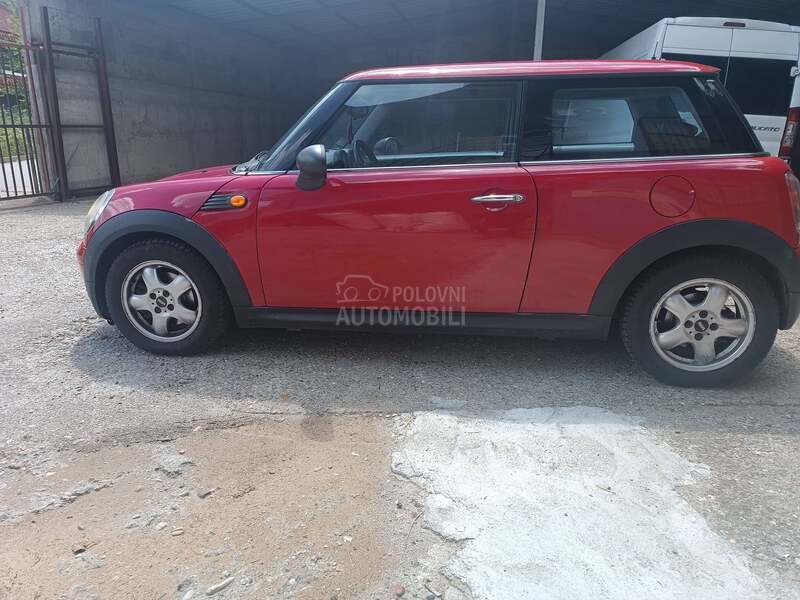 MINI One 