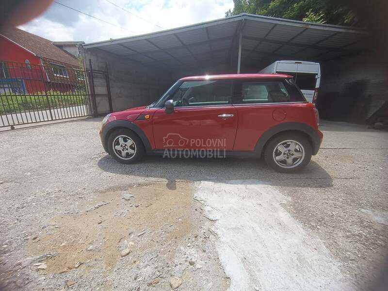 MINI One 