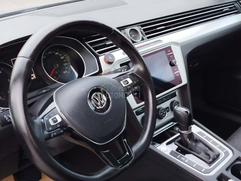 Volkswagen Passat B8 1.6 DSG