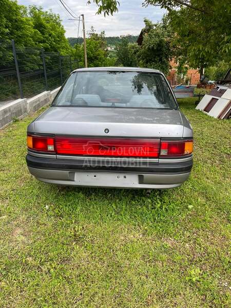 Mazda 323 