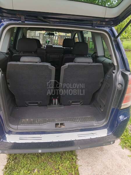 Opel Zafira 