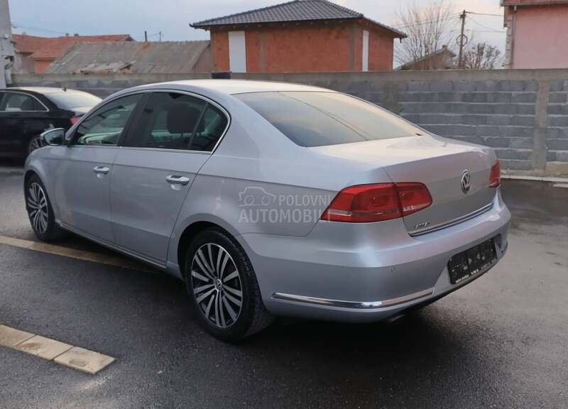 Volkswagen Passat B7 1.6HIGHLINE
