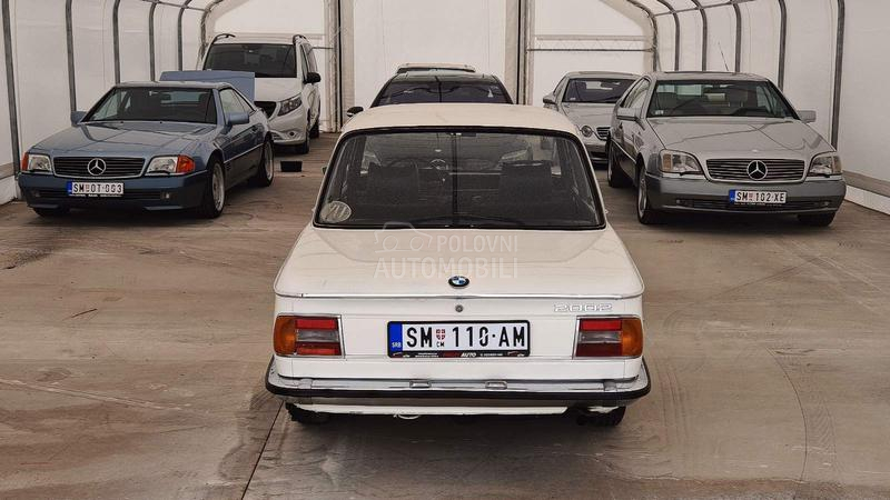 BMW 2002 