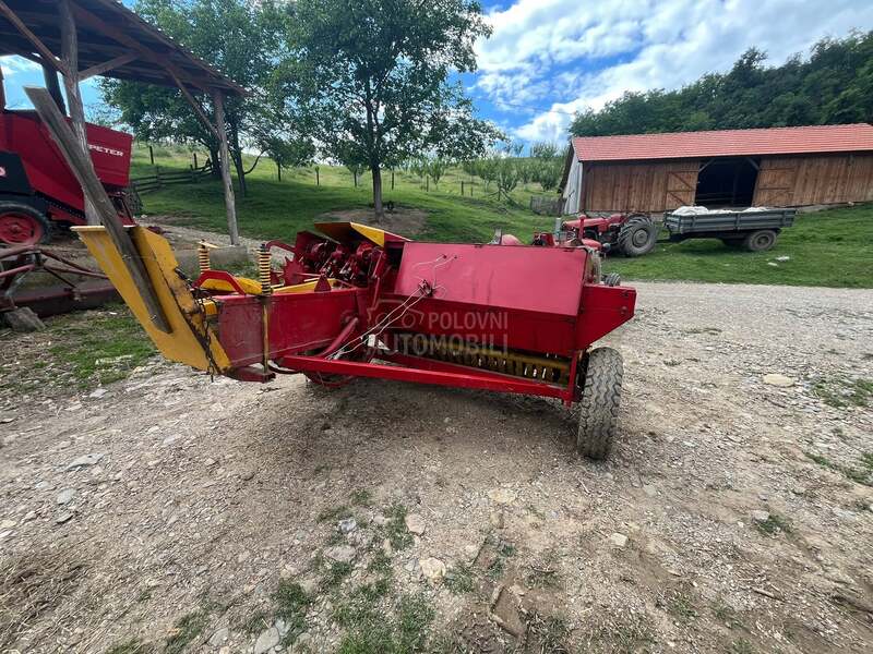 New Holland 65