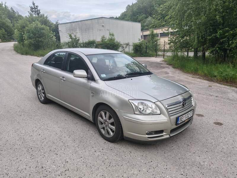 Toyota Avensis 