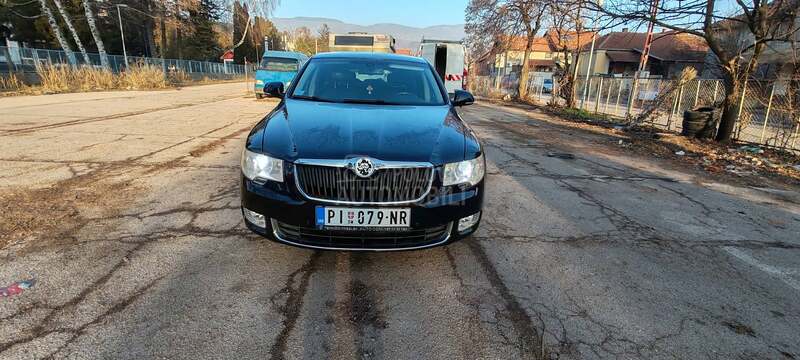Škoda Superb 