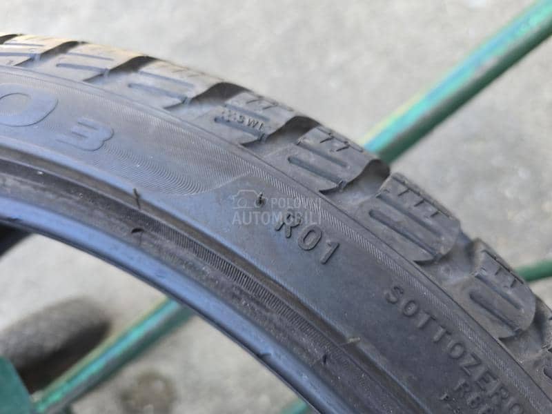 Pirelli 235/35 R19 Zimska