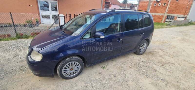 Volkswagen Touran 