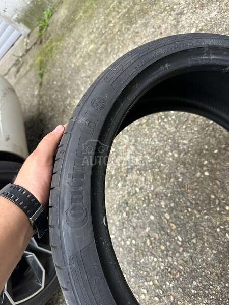 Continental 235/35 R19 Letnja