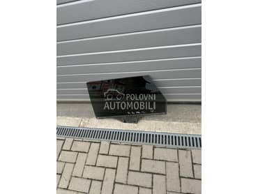 Zadnje levo zatamljeno staklo za Audi A4 od 2015. do 2024. god.