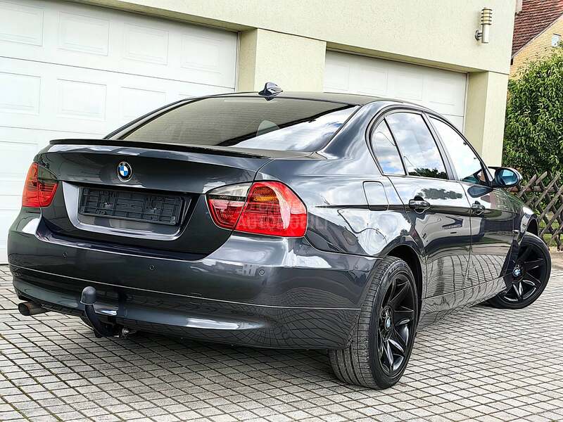 BMW 320 d SPORT NAVl