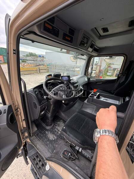 Mercedes Benz Atego 1221