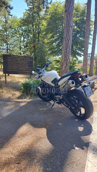 Triumph street triple 675