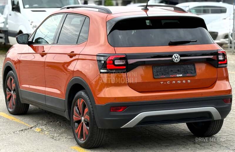 Volkswagen T-Cross 1.0 TSI STYLE LOUNGE