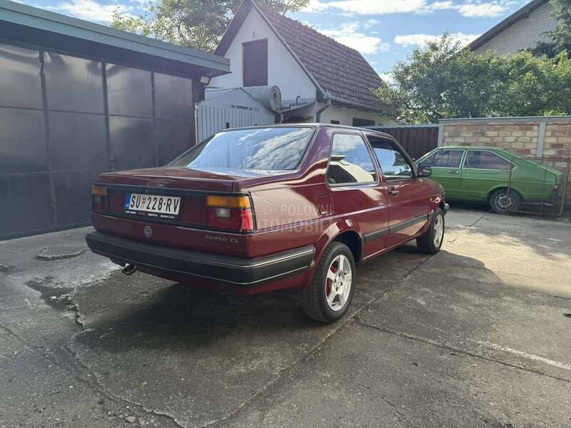 Volkswagen Jetta 1.6 JX