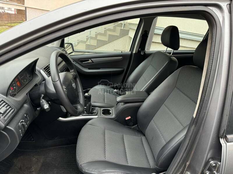 Mercedes Benz A 160 CDI AVANTGARDE