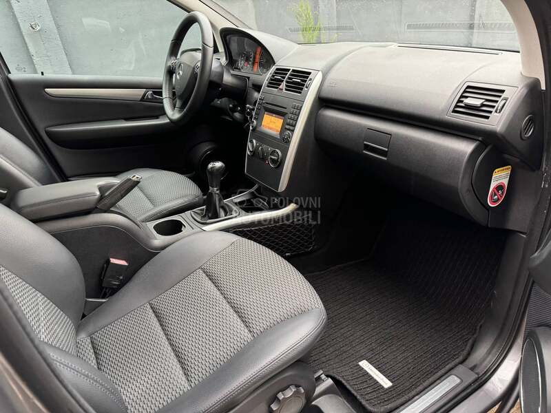 Mercedes Benz A 160 CDI AVANTGARDE