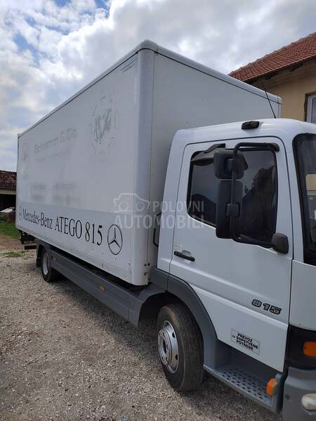 Mercedes Benz 815