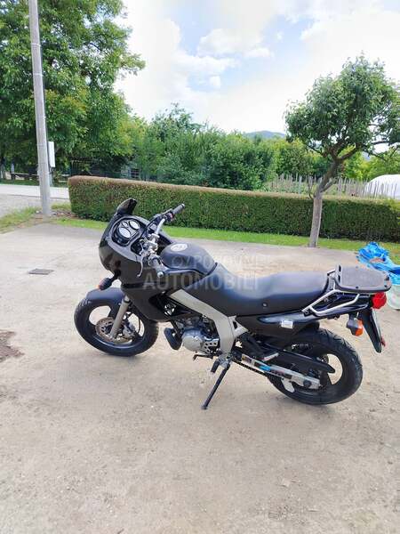 Yamaha TDR 125