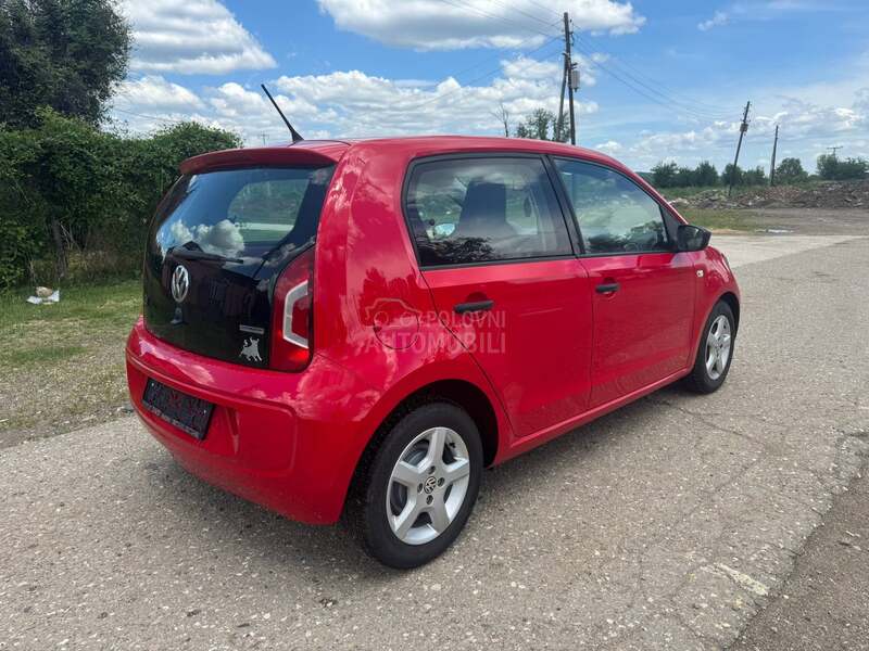 Volkswagen up! 