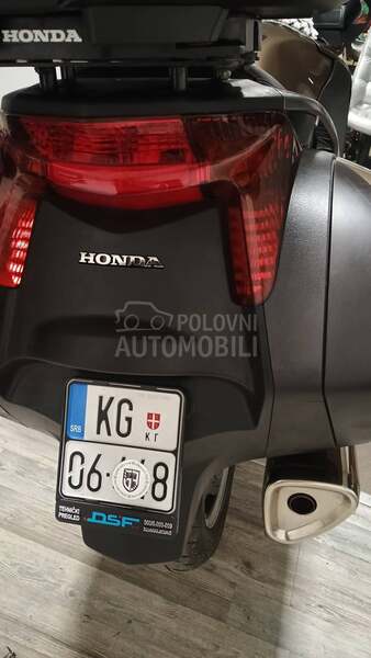 Honda Deauville NT 700 VA