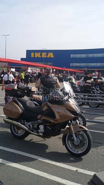 Honda Deauville NT 700 VA