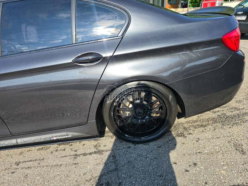 BMW 535 530