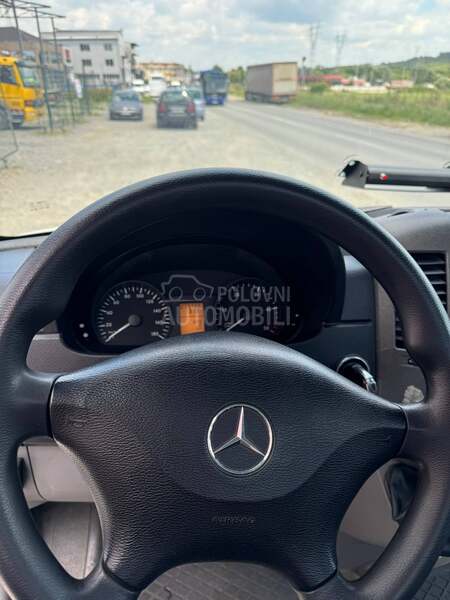 Mercedes Benz sprinter