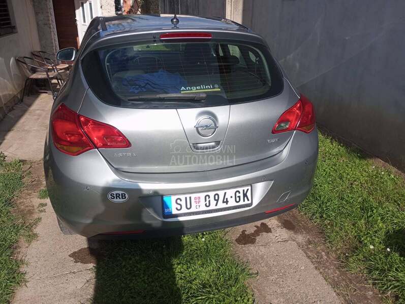 Opel Astra J 1.7 CDTI