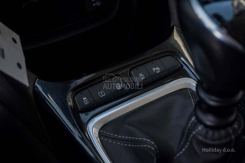 Opel Crossland X  1.2 Turbo Elegance