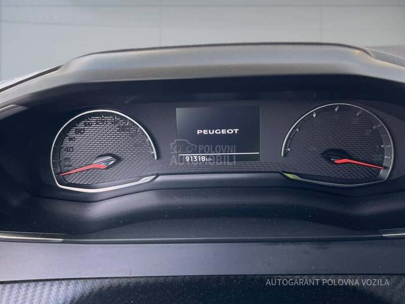 Peugeot 208 1.2 ACTIVE A/T