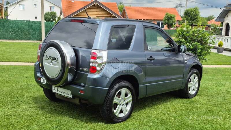 Suzuki Grand Vitara 1.6 VVTI CH