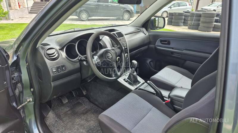 Suzuki Grand Vitara 1.6 VVTI CH