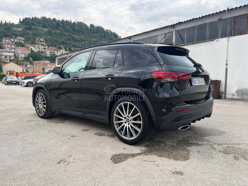 Mercedes Benz GLA 250 4MATIC AMG