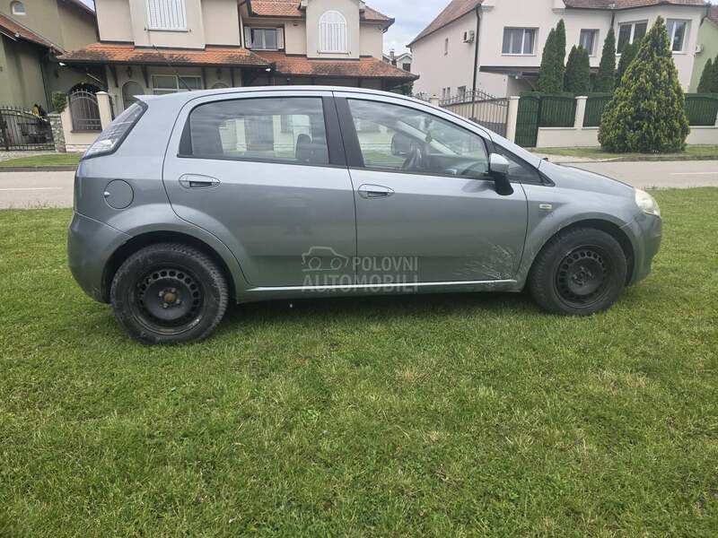 Fiat Grande Punto 1.4 1 4 8 0 0 0 k m