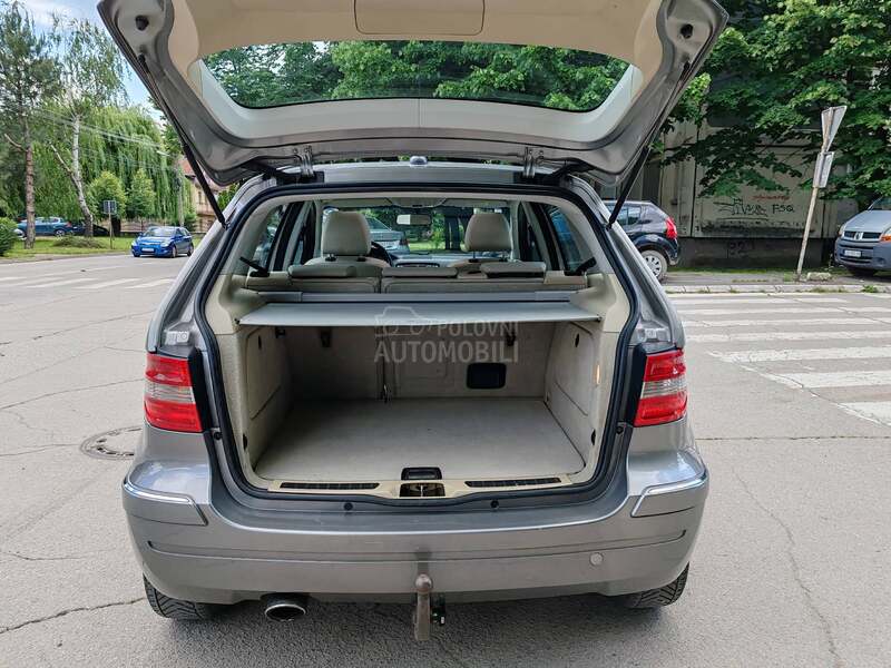 Mercedes Benz B 200 