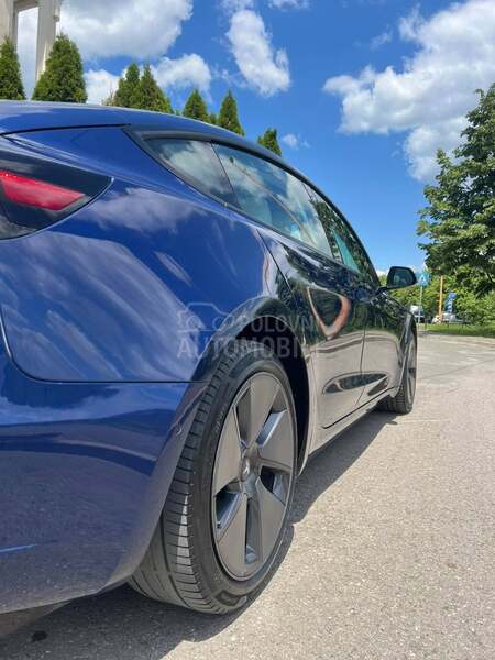 Tesla Model 3 Long Range