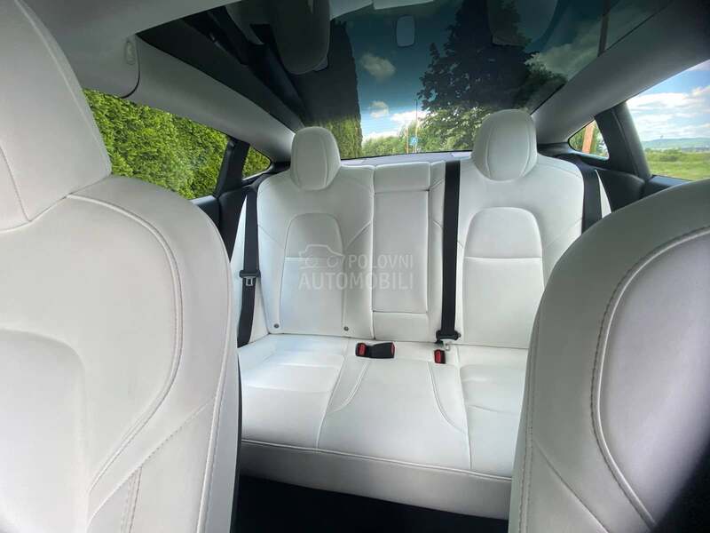Tesla Model 3 Long Range