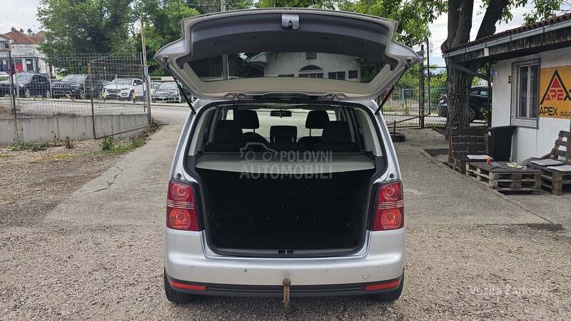 Volkswagen Touran 2.0 Tdi Dsg BiXenon