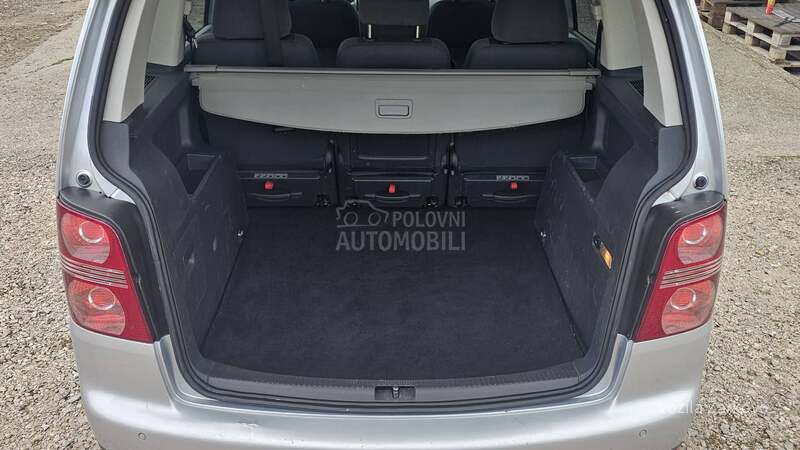 Volkswagen Touran 2.0 Tdi Dsg BiXenon