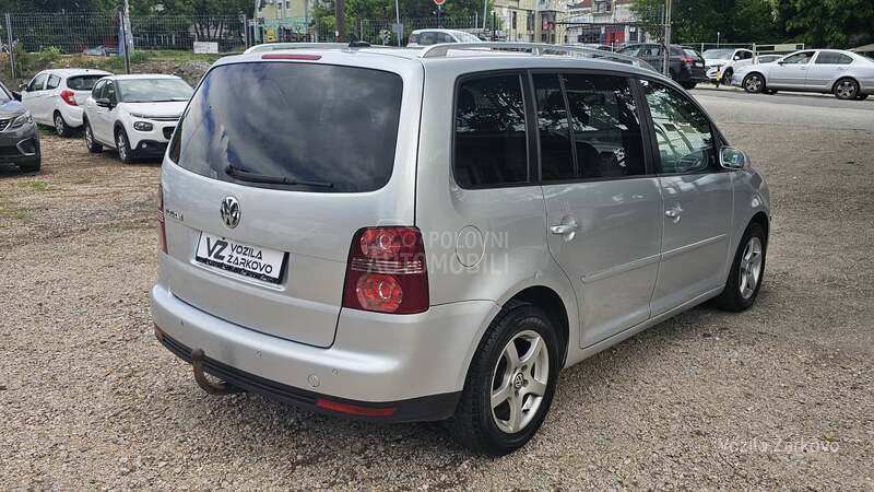 Volkswagen Touran 2.0 Tdi Dsg BiXenon