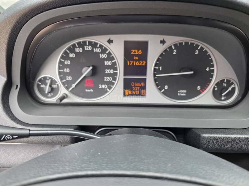 Mercedes Benz B 180 A.U.T.O.M.A.T.I.K