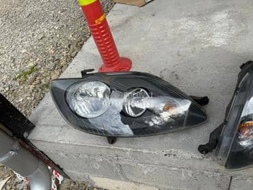 Farovi za Volkswagen Golf Plus od 2004. do 2008. god.