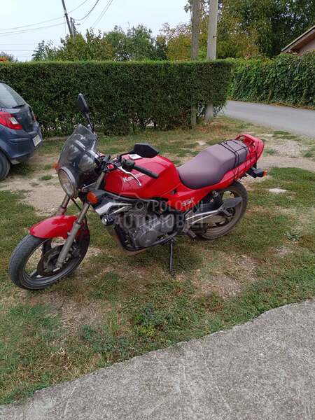 Kawasaki ER 5