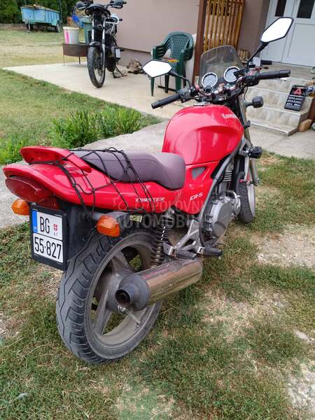 Kawasaki ER 5